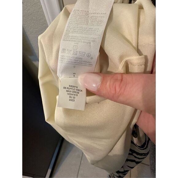 NWOT Banana Republic Black/White Printed Ruffle Sleeve Maxi Dress - Size 6 - 629 - Picture 12 of 12